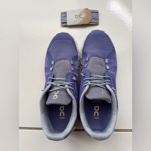 Women ON Cloud shoes